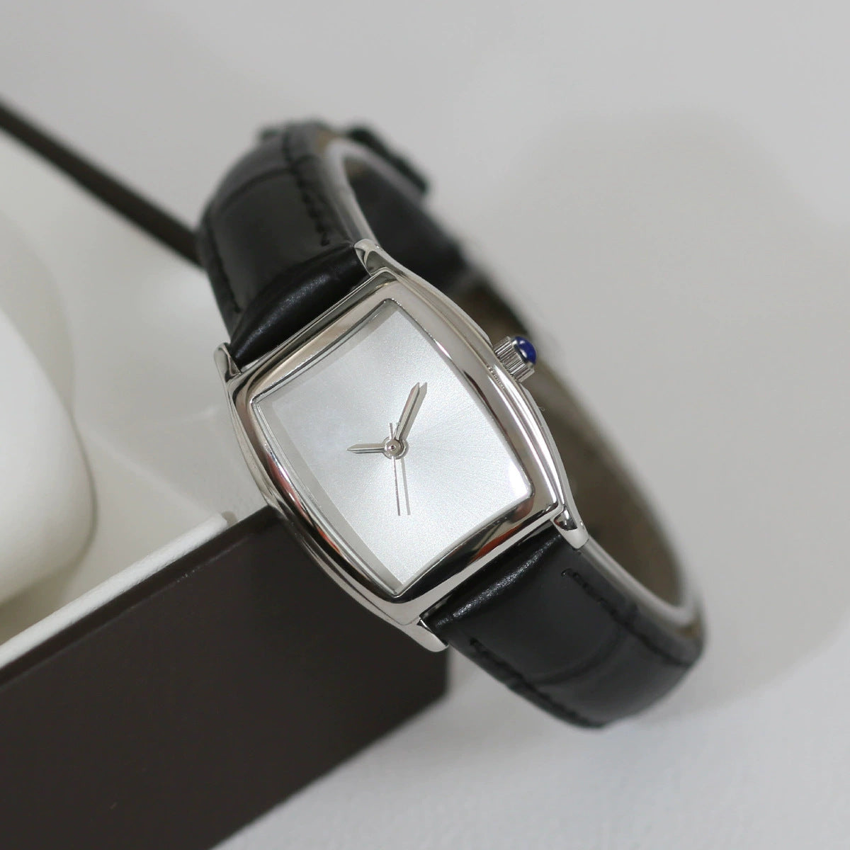 Waterproof Leisure Tonneau Women Watches